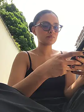 Snapshot of Gia_Mazzon chatting on 06-25-26, 05:29 Gia Mazzon online show from 06-25-26, 05:29
