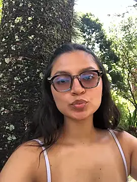 Snapshot of Gia_Mazzon chatting on 06-23-26, 05:55 Gia Mazzon online show from 06-23-26, 05:55