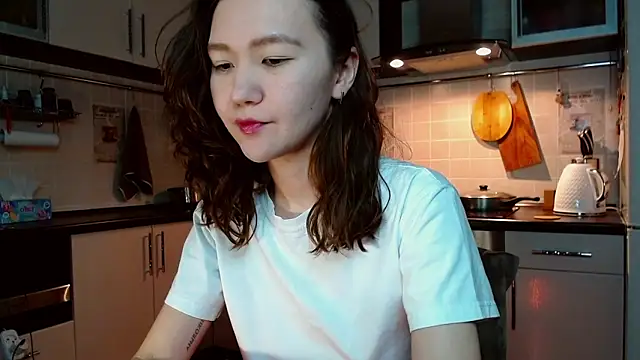 Kelly Yon online show from 03-12-25, 09:03