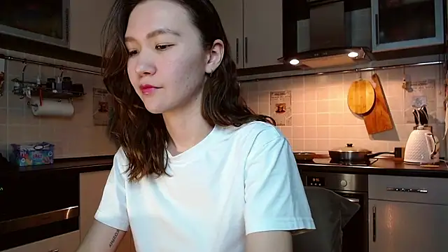 Kelly Yon online show from 03-14-25, 07:12