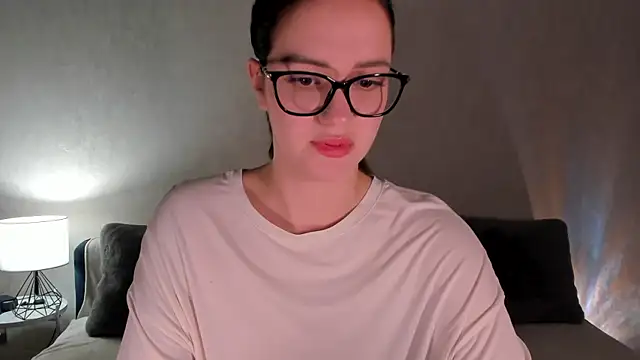 Snapshot of Sonia_moon_ chatting on 01-27-25, 01:26 Sonia moon online show from 01-27-25, 01:26