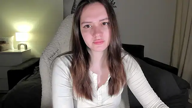 Snapshot of Sonia_moon_ chatting on 03-23-25, 02:04 Sonia moon online show from 03-23-25, 02:04