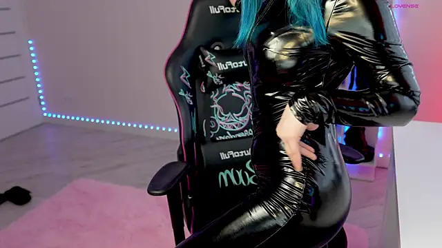 Latex Kitty online show from 03-29-26, 03:57