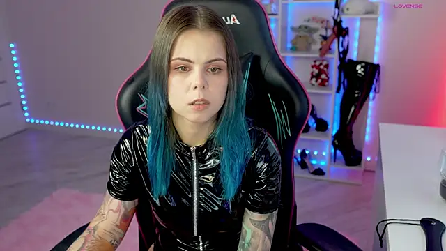 Latex Kitty online show from 03-27-26, 04:19