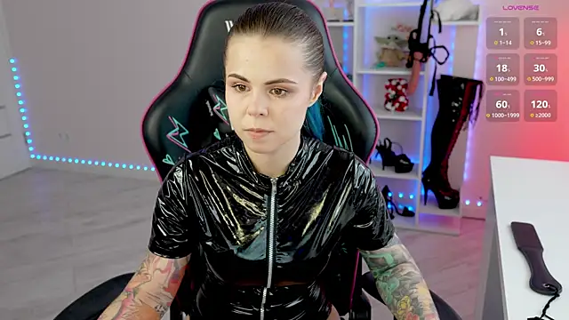 Latex Kitty online show from 06-09-26, 01:23