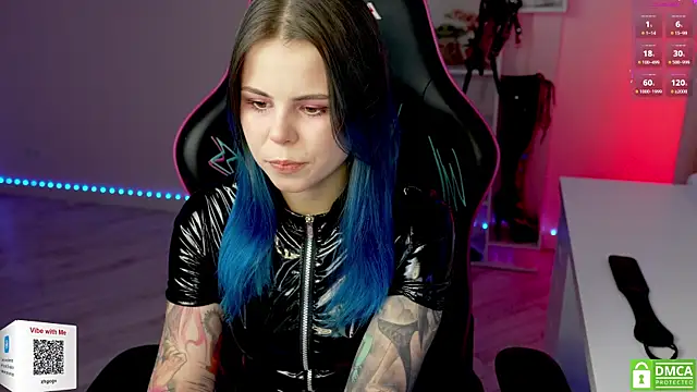 Latex Kitty online show from 01-14-26, 02:20