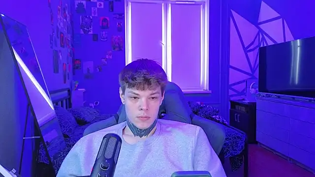 DENIS HERE online show from 03-13-25, 12:35