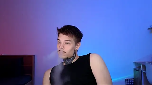 DENIS HERE online show from 11-24-25, 06:08