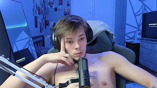 DENIS HERE online show from 03-03-25, 08:32