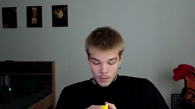 DENIS HERE online show from 10-08-25, 04:40