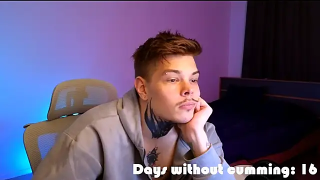 DENIS HERE online show from 02-11-26, 03:01