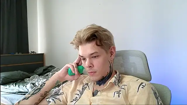 DENIS HERE online show from 05-14-26, 12:02
