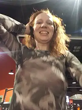 Exhibitionsplit online show from 03-27-26, 10:54