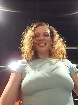 Exhibitionsplit online show from 03-12-26, 10:58