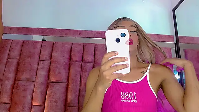 CoralineSweett online show from 01-14-25, 08:48