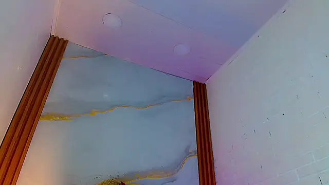 CoralineSweett online show from 10-26-25, 06:41