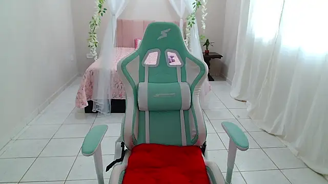 Ahrya  online show from 11-26-25, 04:51