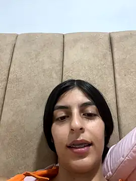 cristel 17 online show from 10-31-25, 01:35