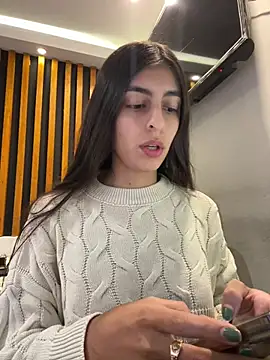 Snapshot of cristel_17 chatting on 06-22-26, 07:49 cristel 17 online show from 06-22-26, 07:49