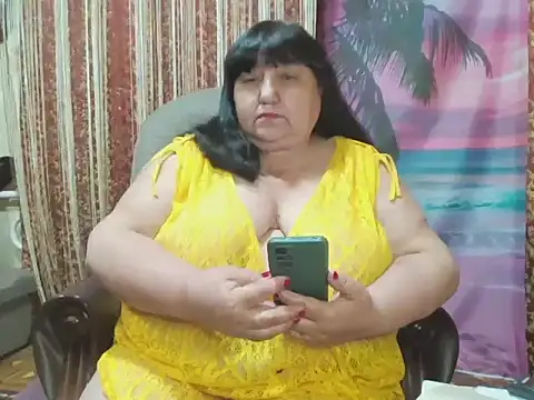 Snapshot of Nezsbudka chatting on 04-11-26, 06:22 Nezsbudka online show from 04-11-26, 06:22