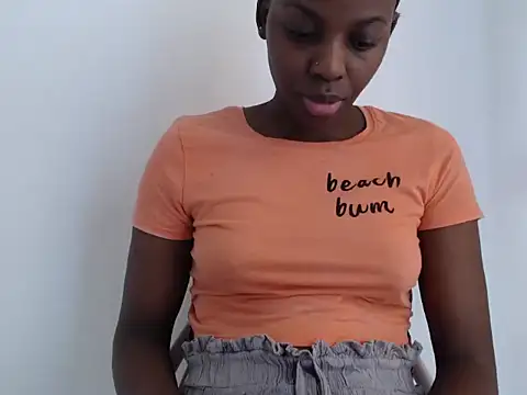 Snapshot of black___ghodess chatting on 09-29-25, 08:43 black   ghodess online show from 09-29-25, 08:43