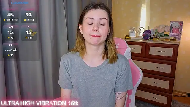 cutie mili online show from 11-14-25, 07:34