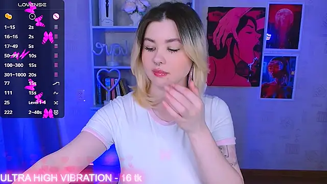 cutie mili online show from 03-15-25, 11:19