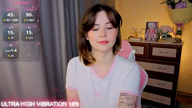 cutie mili online show from 10-22-25, 08:47