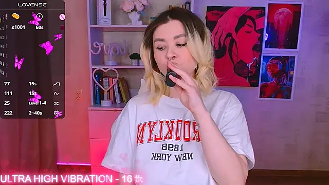 cutie mili online show from 03-21-25, 09:45