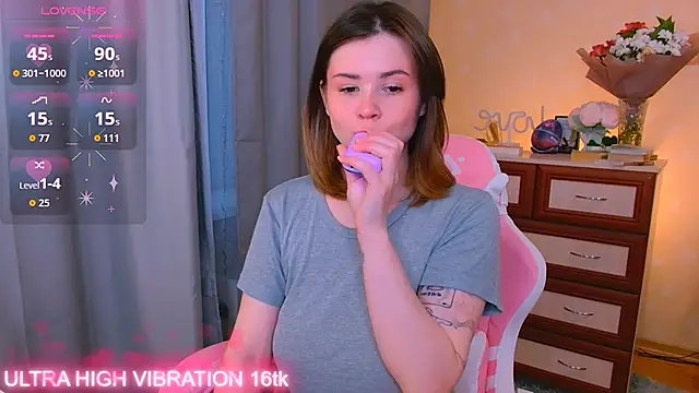 cutie mili online show from 10-15-25, 08:33