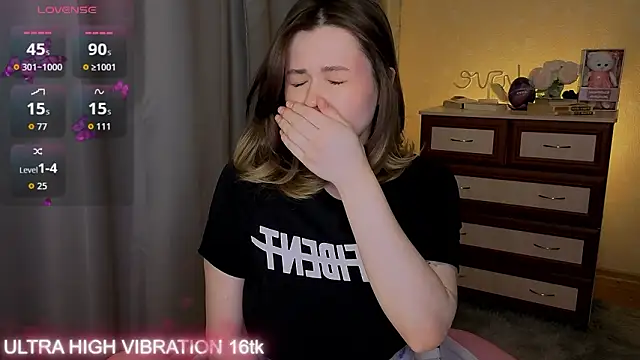 cutie mili online show from 02-15-26, 12:26