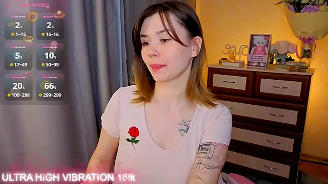 cutie mili online show from 10-24-25, 08:24