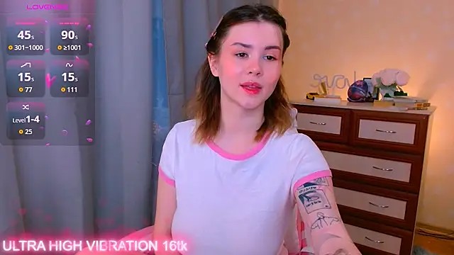 cutie mili online show from 10-18-25, 09:22