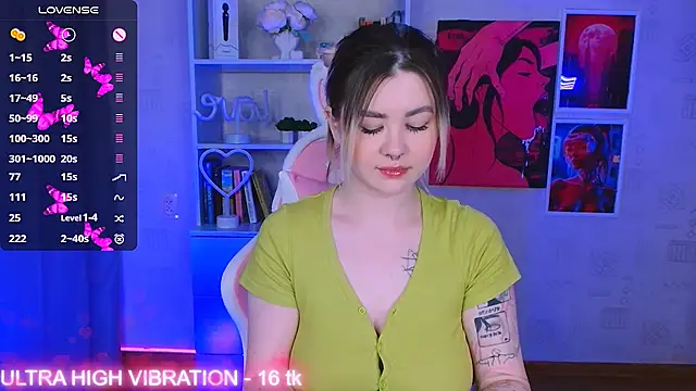 cutie mili online show from 03-18-25, 11:33