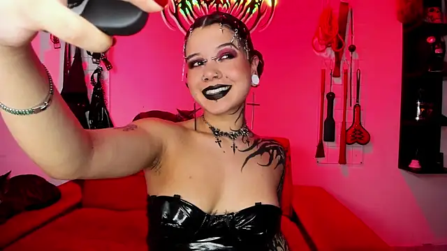 irregular fetish  online show from 03-26-26, 12:31