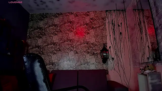 Snapshot of irregular_fetish_ chatting on 02-20-25, 08:03 irregular fetish online show from 02-20-25, 08:03