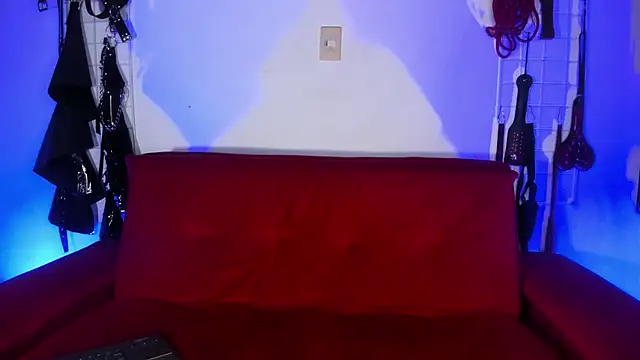 irregular fetish  online show from 05-01-26, 10:59