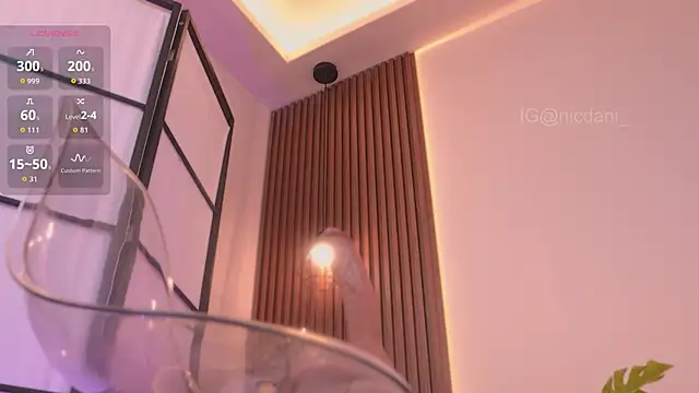 nicdani 1 online show from 11-14-25, 12:03