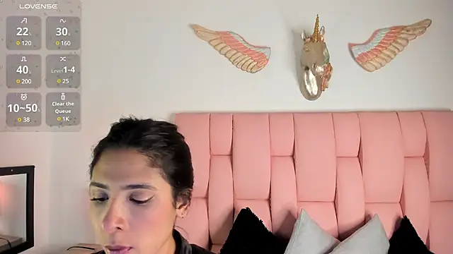 Snapshot of VeronikaOlsen chatting on 03-01-25, 11:04 VeronikaOlsen online show from 03-01-25, 11:04