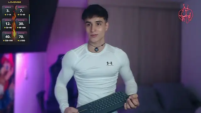 Snapshot of thomklein chatting on 02-24-26, 07:59 thomklein online show from 02-24-26, 07:59