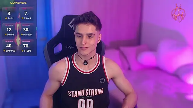 Snapshot of thomklein chatting on 02-04-26, 07:09 thomklein online show from 02-04-26, 07:09