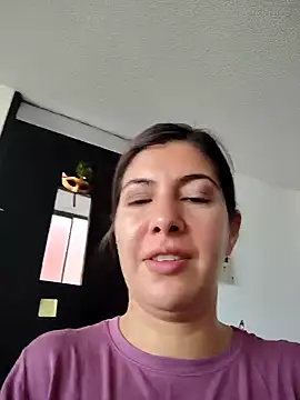 scarlett moore online show from 12-17-25, 12:43