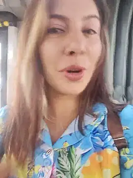 Snapshot of scarlett_moore chatting on 05-01-26, 05:18 scarlett moore online show from 05-01-26, 05:18