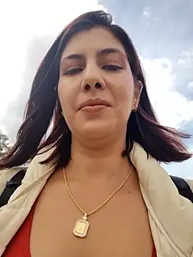 scarlett moore online show from 10-27-25, 02:07