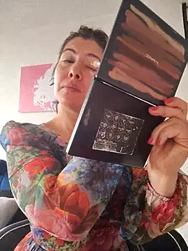 scarlett moore online show from 10-03-25, 01:12