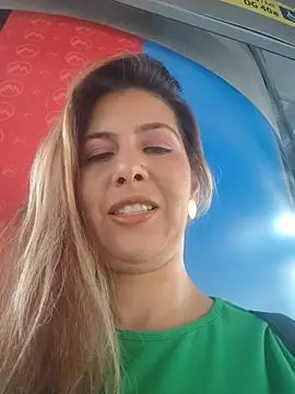 Snapshot of scarlett_moore chatting on 05-22-26, 07:45 scarlett moore online show from 05-22-26, 07:45