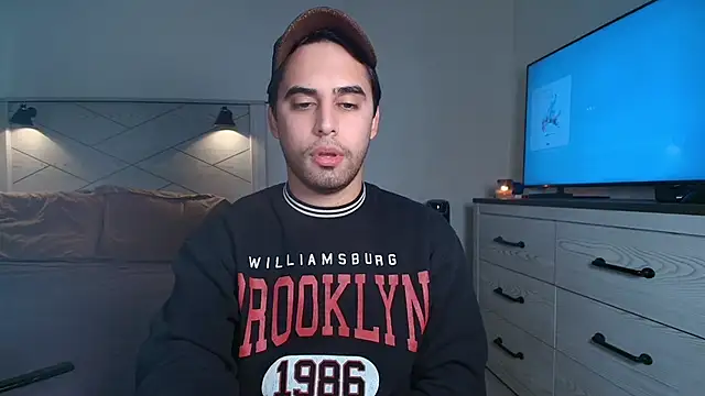Snapshot of thonylewys chatting on 10-03-25, 08:10 thonylewys online show from 10-03-25, 08:10