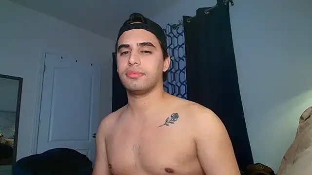 Snapshot of thonylewys chatting on 09-29-25, 12:39 thonylewys online show from 09-29-25, 12:39