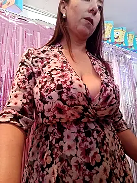 Snapshot of Mia_Novikov chatting on 06-24-26, 05:55 Mia Novikov online show from 06-24-26, 05:55