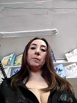 Snapshot of Mia_Novikov chatting on 03-22-25, 08:15 Mia Novikov online show from 03-22-25, 08:15